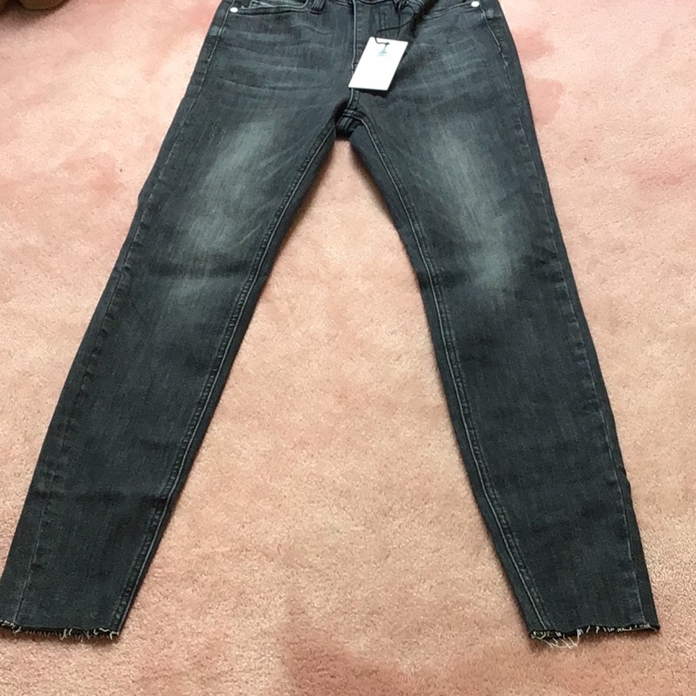 - Judy blue big ideas skinny jeans size 0/24